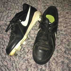 Nike softball cleats
